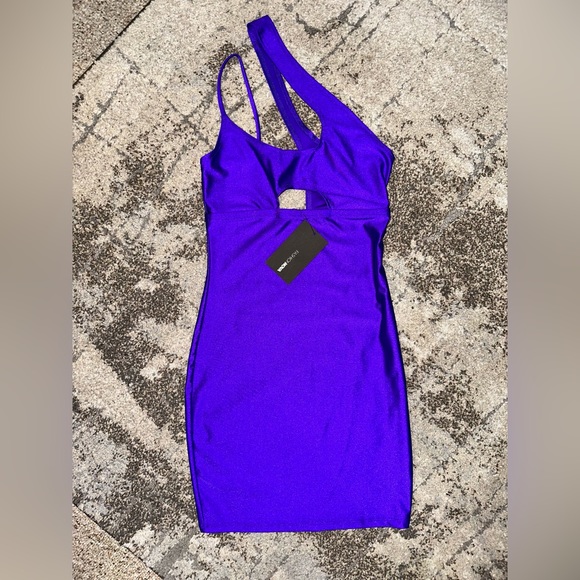 NEW Fashion Nova “One Hot Tamale Cutout Mini Dress” - Picture 3 of 4